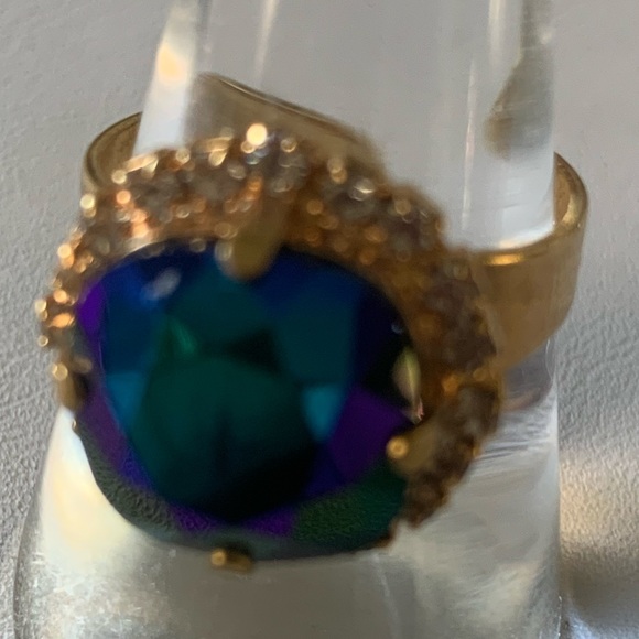 Ring cushion AB jet crystal rhinestone surround - Picture 2 of 10